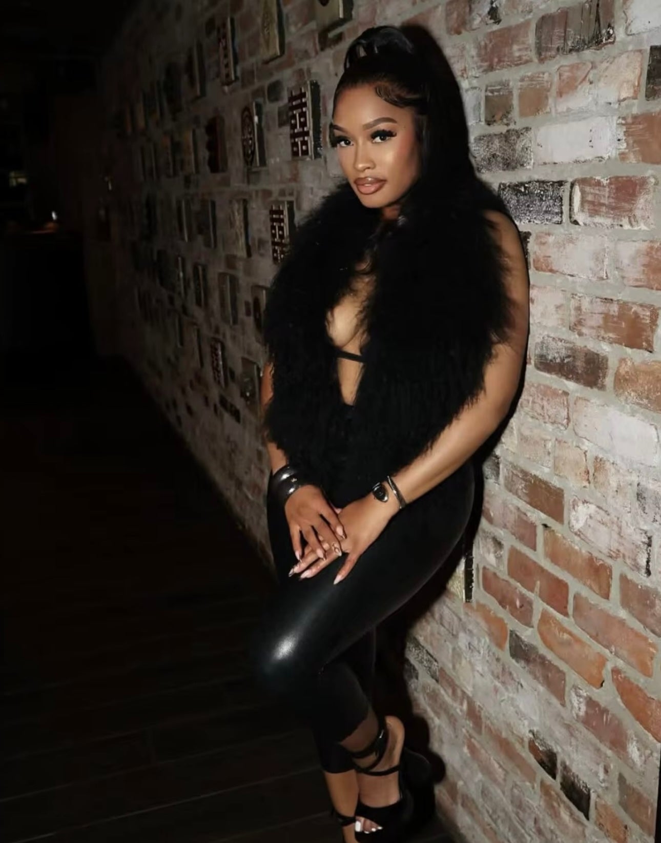 Black fur halter