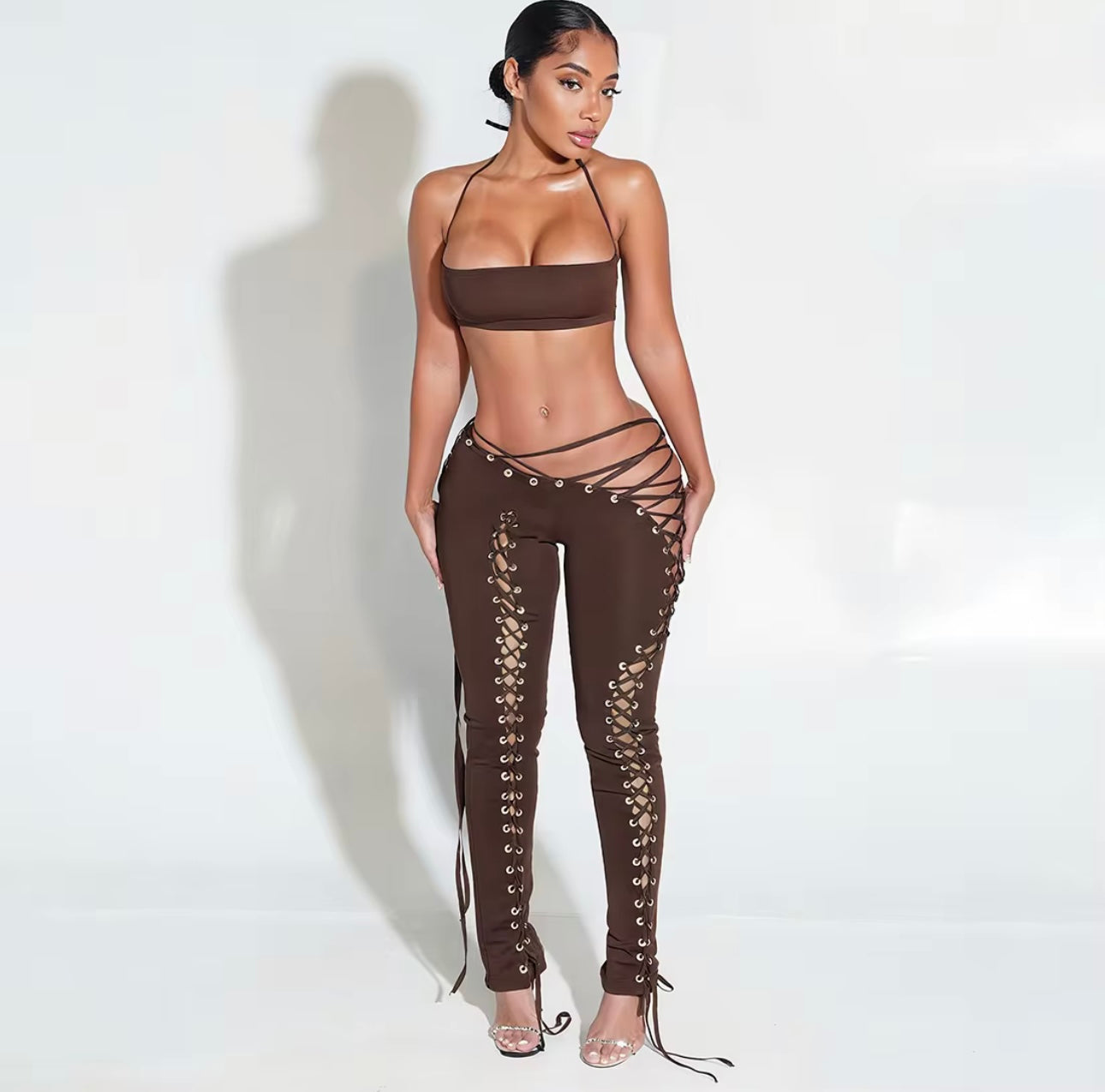 Tie me down set brown